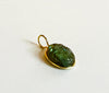 Anhänger Labradorith Scarab, seitliche Ansicht 750 Gold l 18K Gold