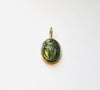 Anhänger gravierter Labradorith Scarab 750 Gold l 18K Gold