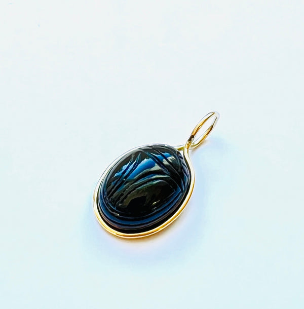 Atelier Wolter - Anhänger "Nephrit / schwarze Jade Scarab" 18K Gold l 750 Gold